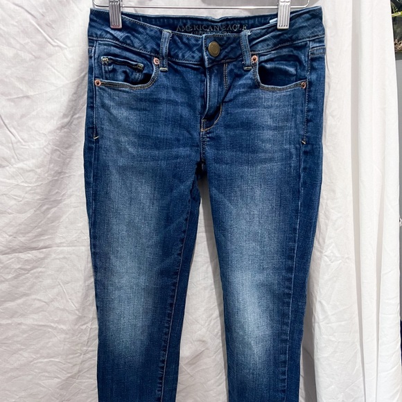 American Eagle Skinny Kick size 2 Short - Picture 1 of 4